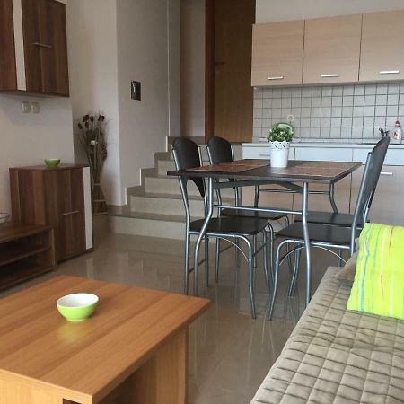 Aurora Apartment พาก ภายนอก รูปภาพ